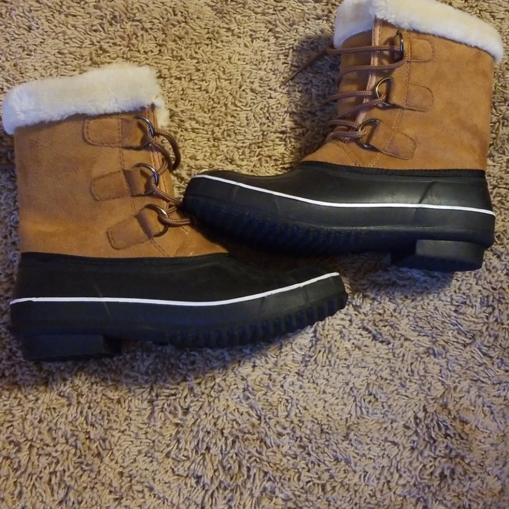 Womens rubber fully lined winter boots